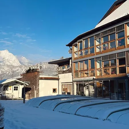 Martinshof * Sankt Johann in Tirol