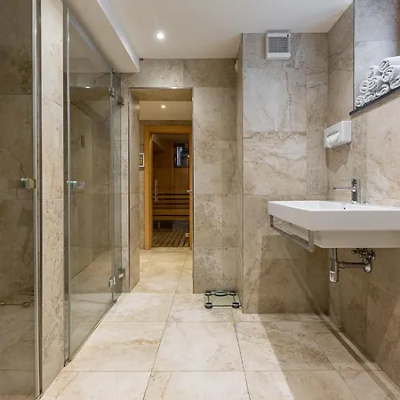 Martinshof Apartment *