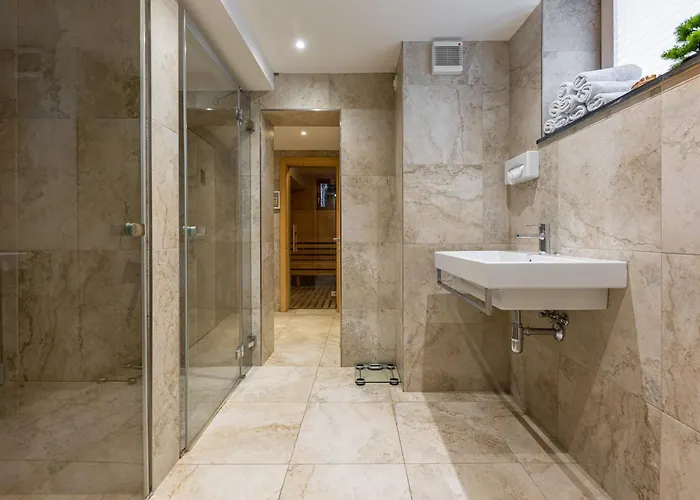 马丁肖福公寓 公寓 *